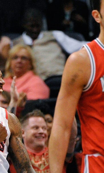 Hawks win ugly, start streak